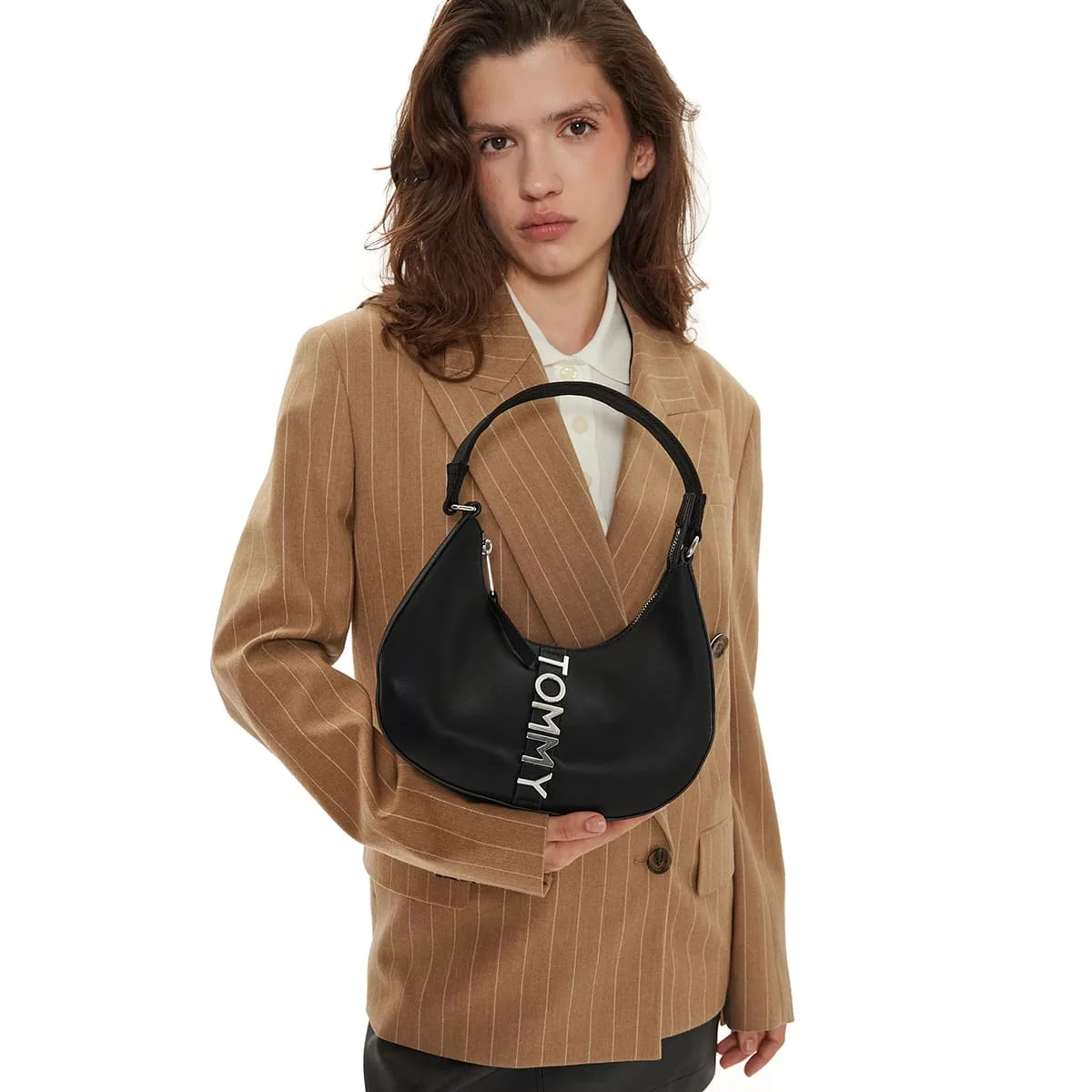 حقيبة كتف نسائية سوداء من تومي هيلفيغر AW0AW16510 BDS - image 5