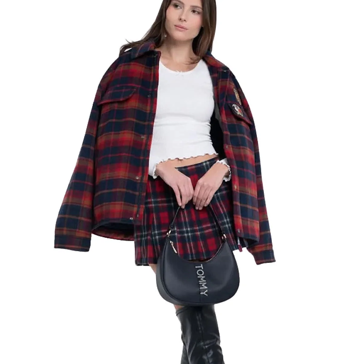 حقيبة كتف نسائية من تومي هيلفيغر باللون الكحلي Aw0Aw16510 - image 5