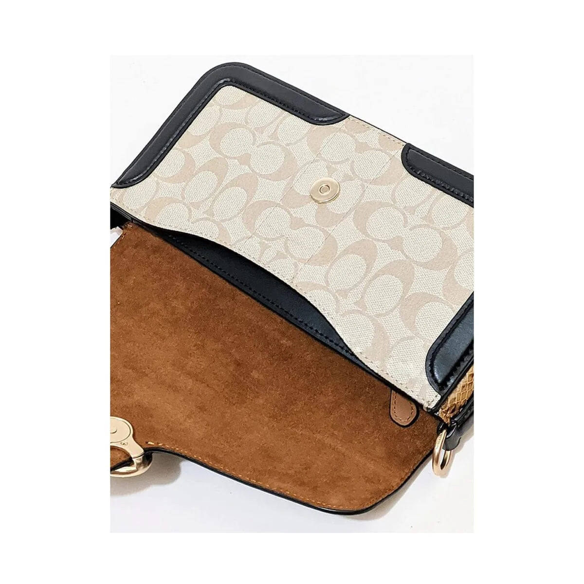 حقيبة كتف نسائية من COACH باللونين الكاكي والأسود (موديل 5509 IMRKY) - image 3